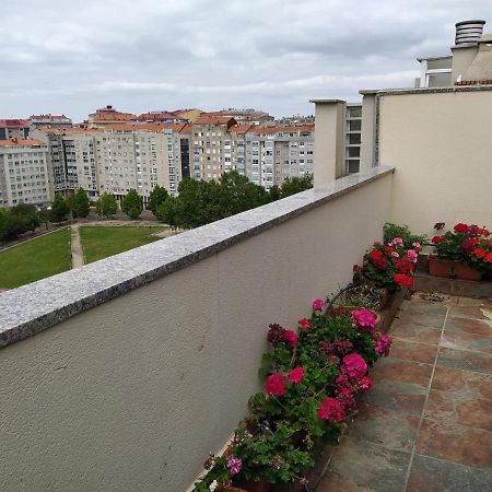 Appartamento Duplex Amplio,Parking Wifi, 2 Terrazas, Bien Conectado Con Playas, Zona Segura Vigo Esterno foto