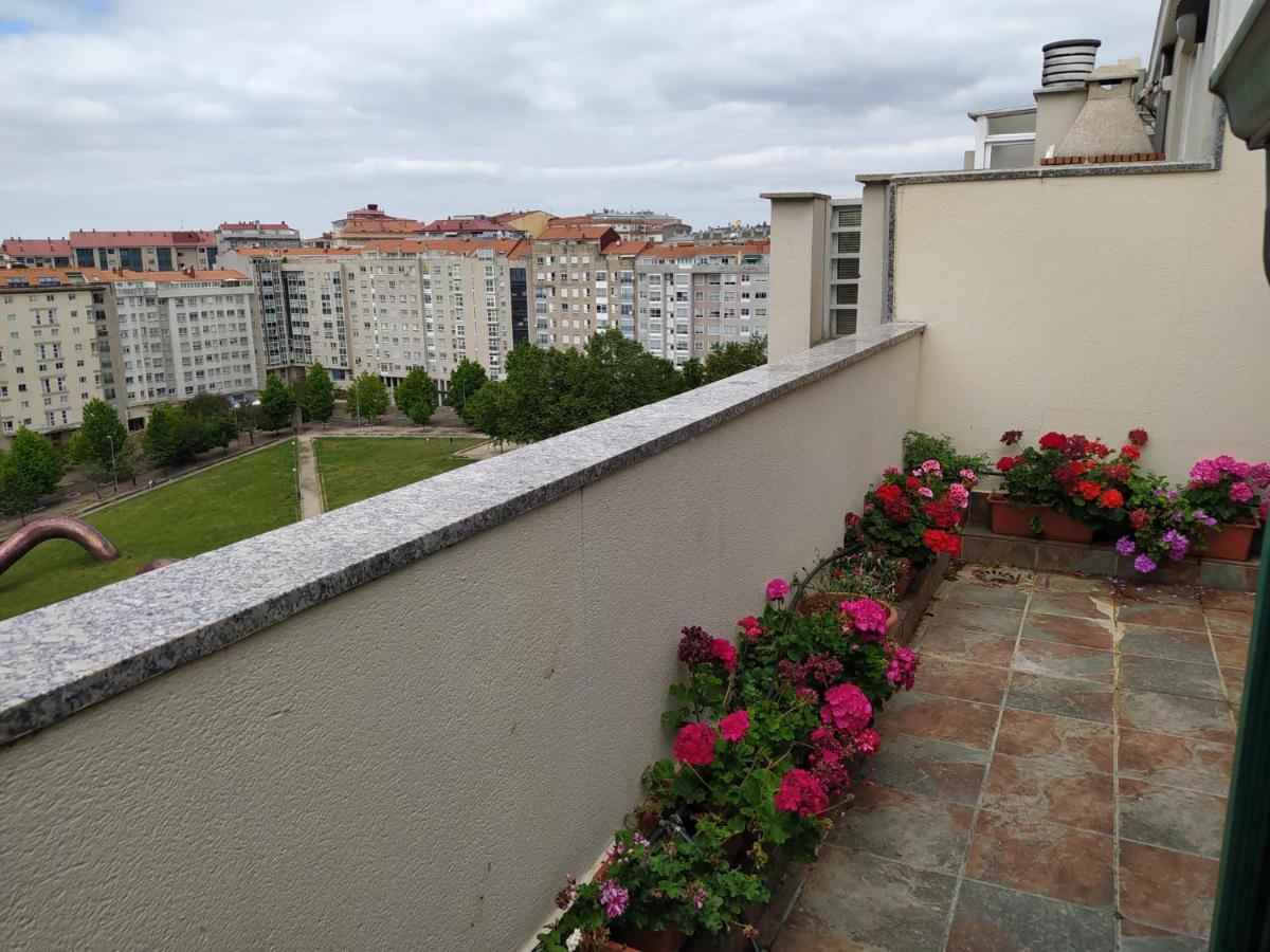 Appartamento Duplex Amplio,Parking Wifi, 2 Terrazas, Bien Conectado Con Playas, Zona Segura Vigo Esterno foto