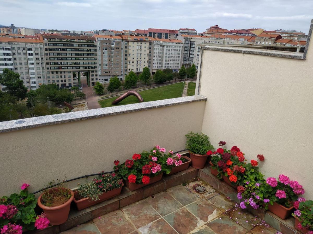 Appartamento Duplex Amplio,Parking Wifi, 2 Terrazas, Bien Conectado Con Playas, Zona Segura Vigo Esterno foto