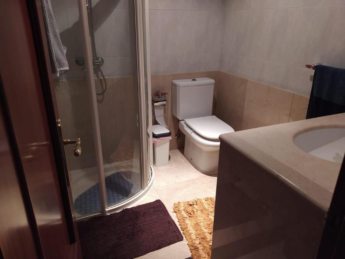 Appartamento Duplex Amplio,Parking Wifi, 2 Terrazas, Bien Conectado Con Playas, Zona Segura Vigo Esterno foto